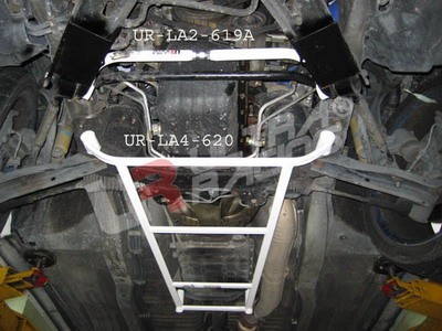 NISSAN SKYLINE R34 GTT ULTRARACING 4-POINT FRONT LOWER BRACE