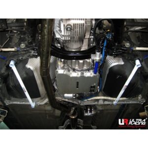 NISSAN SKYLINE GTR R35 ULTRARACING 4-POINT REAR LOWER BRACE