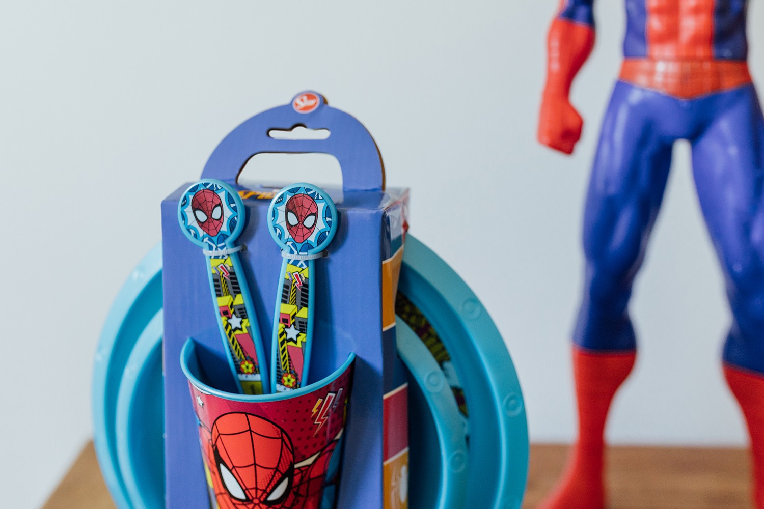 SET FÁCIL DE 5 PIEZAS EN CAJA DE REGALO SPIDERMAN - Imagen 4